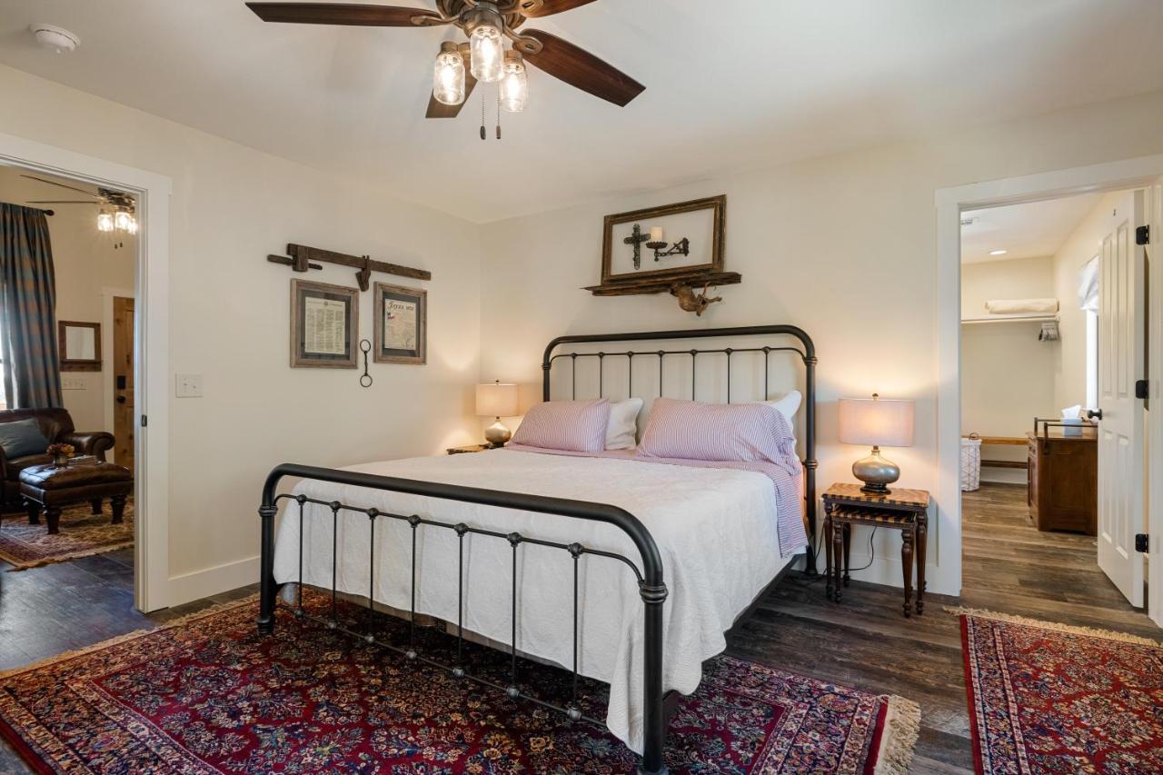Inn At Sunset Mill Ranch Wimberley Exterior foto